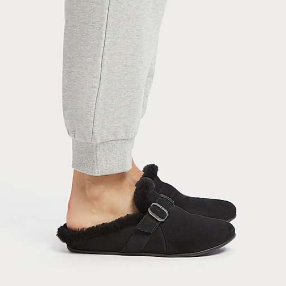 Fitflop Chrissie adjustable shearling lined size 8 suede slippers black